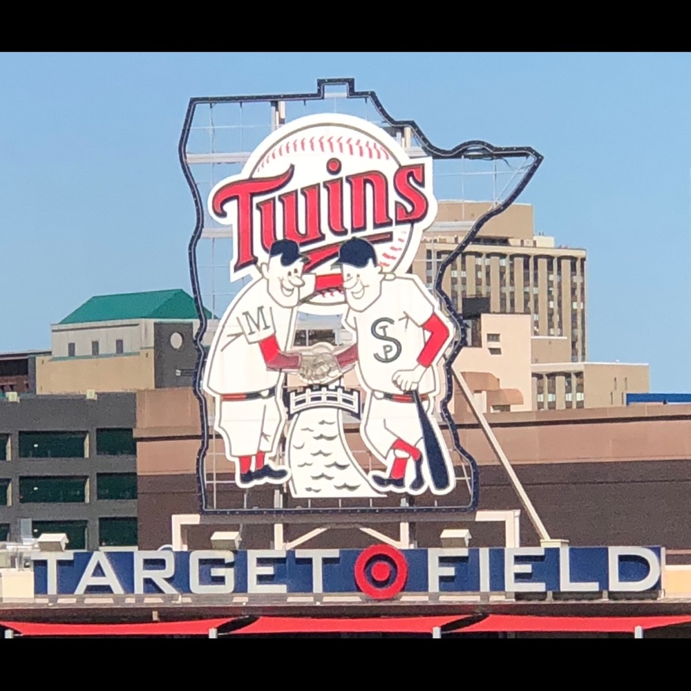 Meet your Posher, Tom